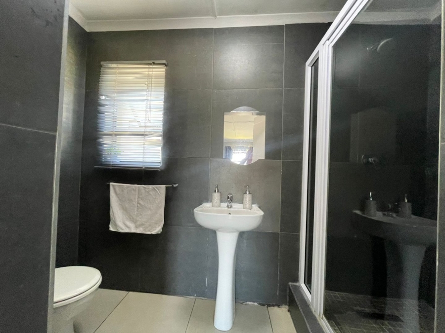 3 Bedroom Property for Sale in Nahoon Valley Park Eastern Cape